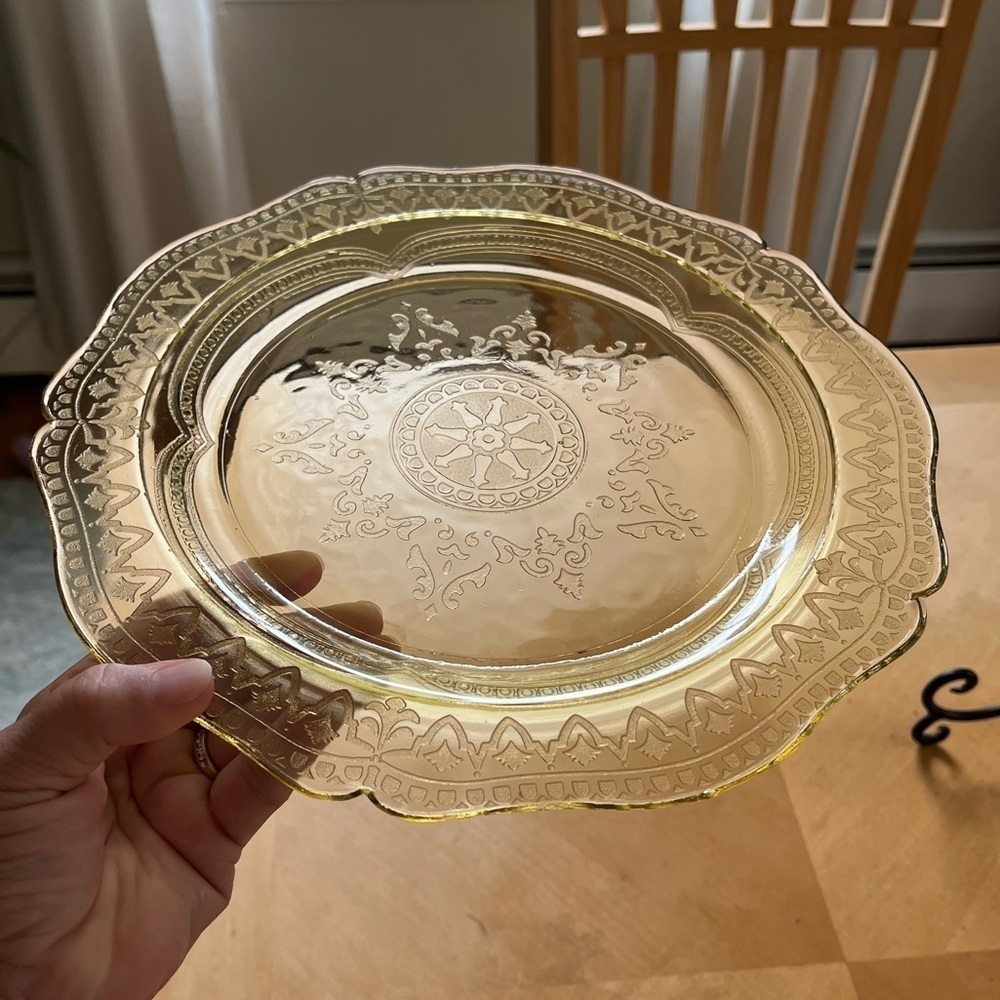 Vintage Federal Glass Patrician Spoke Depression Glass 11” Dinner Plate - Picture 8 of 13